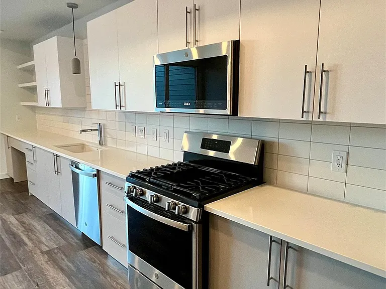 4004 Banister Ln #106 — Photo 12