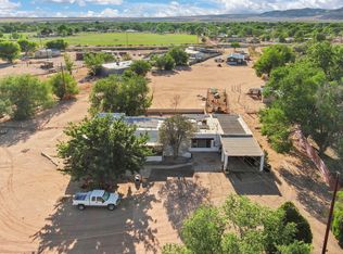 611 Cordova Rd, Los Lunas, NM 87031