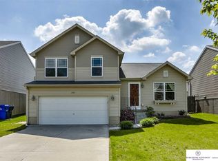 1810 N 207th St, Elkhorn, NE 68022
