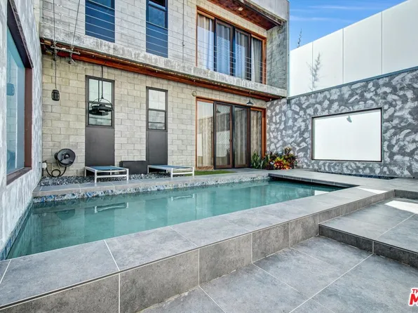 4182 McConnell Blvd, Los Angeles, CA 90066