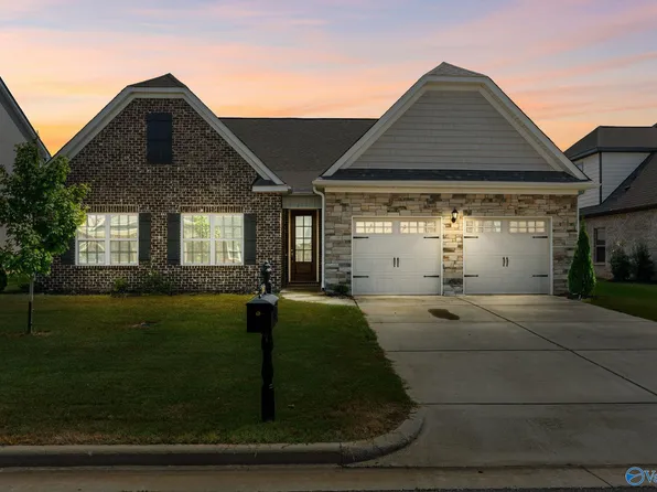 24389 Beacon Cir, Athens, AL 35613