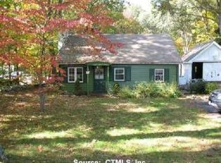 74 Vinegar Hill Rd, Gales Ferry, CT 06335