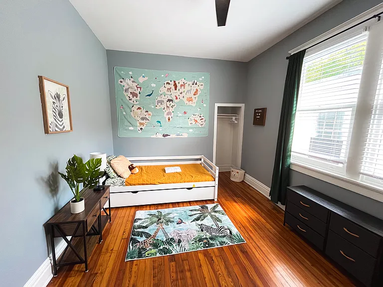 127 N Jefferson St — Photo 25