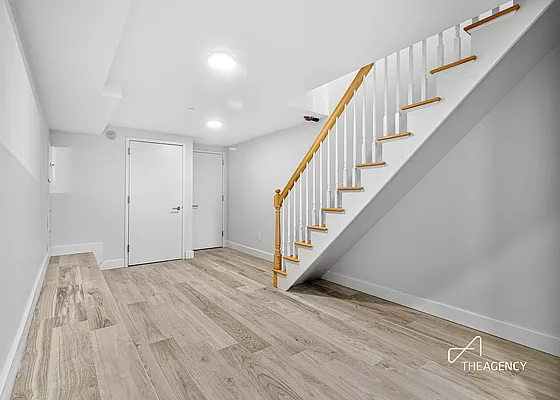 Rented by The Agency | media 12