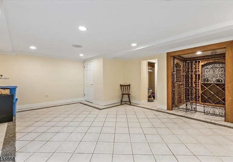 167 Douglas Rd — Photo 16