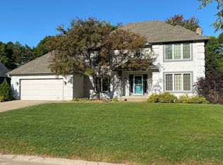 5971 Scenic Pl, Shoreview, MN 55126