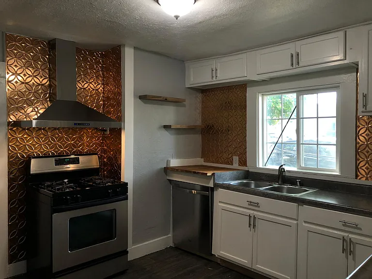 211 Cherry St #A — Photo 10