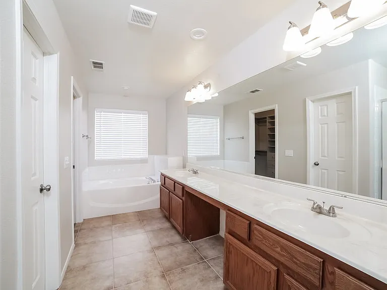 8436 Walker Gardens Pl — Photo 11