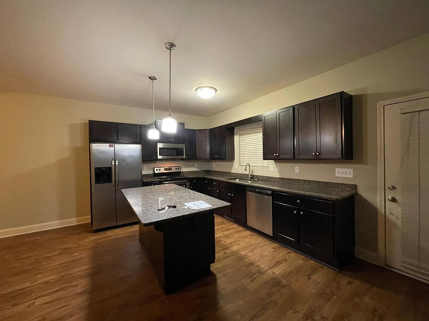 Pre-Leasing For August 5th 2027! — Photo 2