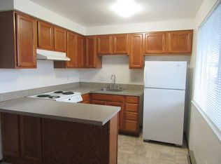 1019 22nd St APT 1, Anacortes, WA 98221