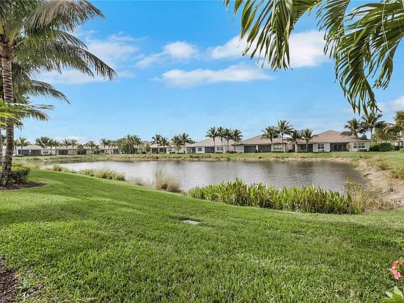 4th image of 28428 Abruzzo DR