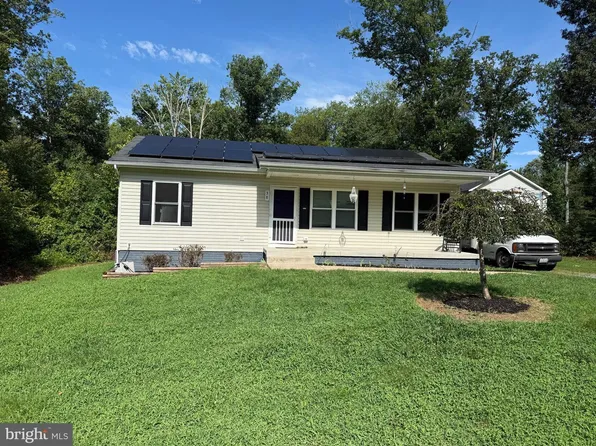 38 Blizzard Ct, Stafford, VA 22556
