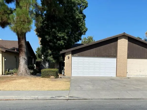 2729 Agate St, Bakersfield, CA 93304