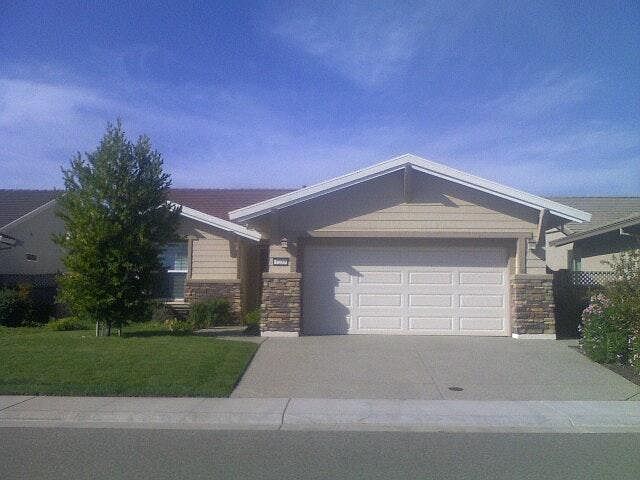 1st image of 1239 Overland Ln