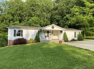 1001 Chris Dr, Portland, TN 37148