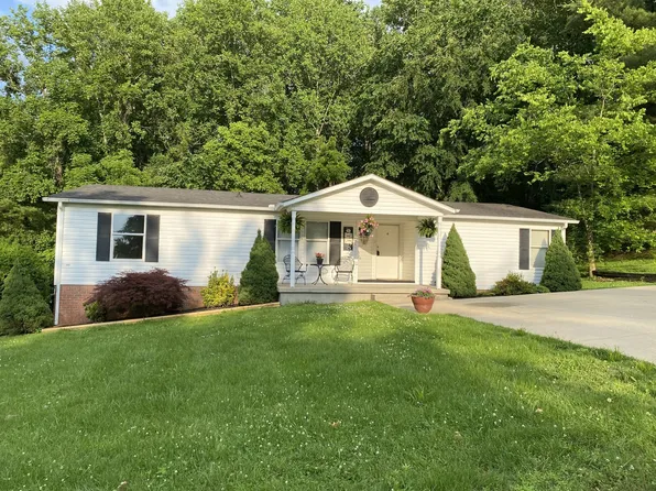 1001 Chris Dr, Portland, TN 37148