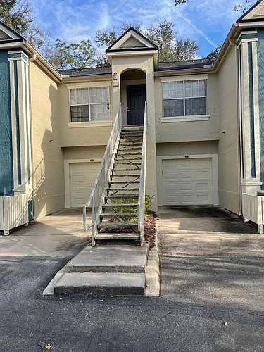 13703 Richmond Park Dr N Photo 1