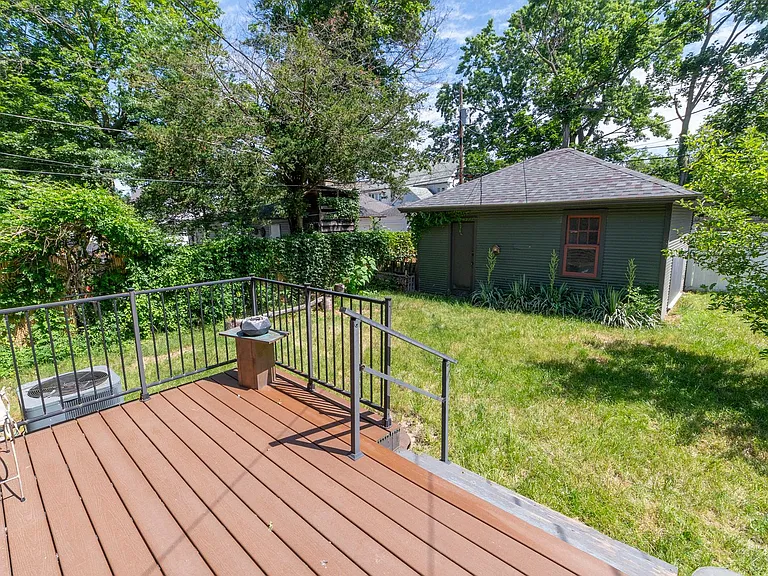 1106 Woodward Ave — Photo 34