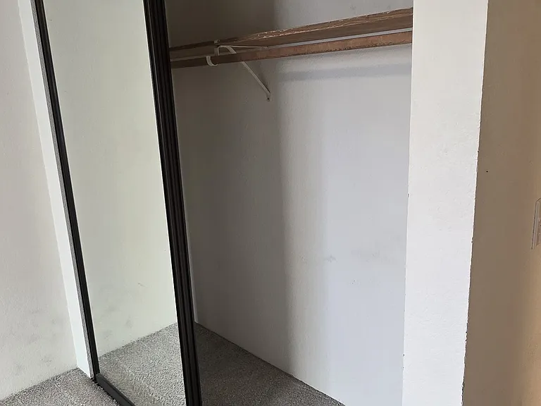 2325 W Crockett St #1 — Photo 6