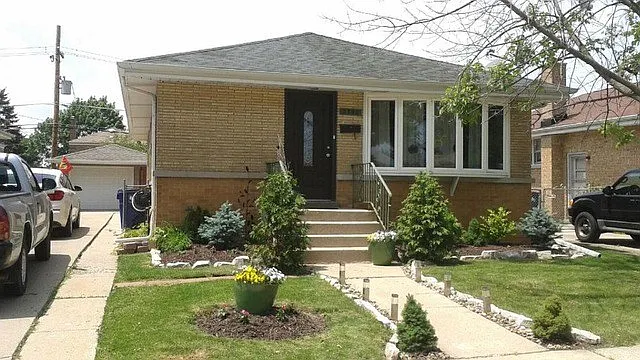 2546 Sonia Ln photo 1