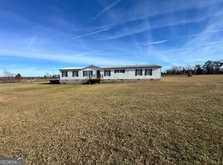 498 Meadows Orchard Rd, Cochran, GA 31014