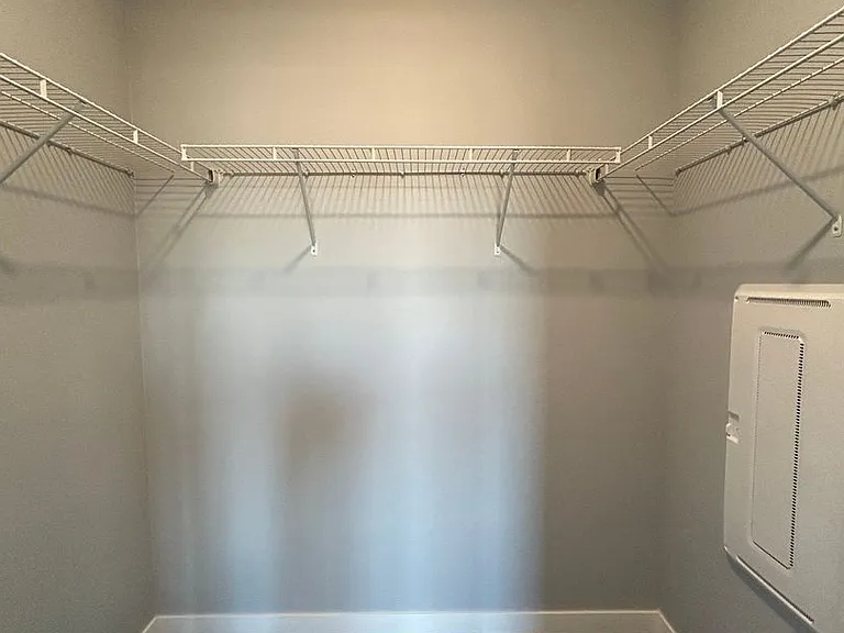 2724 Silver St — Photo 56