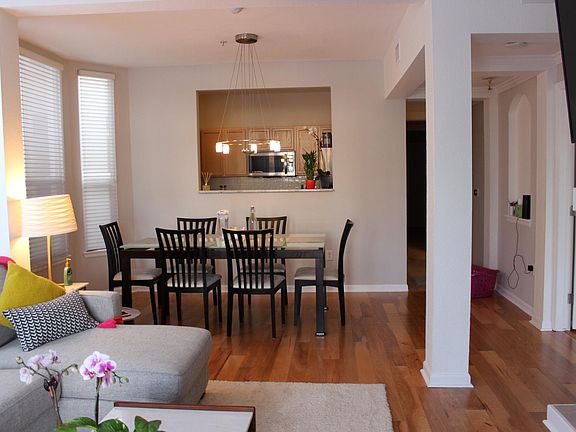 3rd image of 1521 N Vine St APT 203
