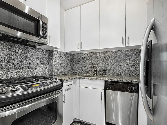 4th image of 500 E 85th St APT 20E