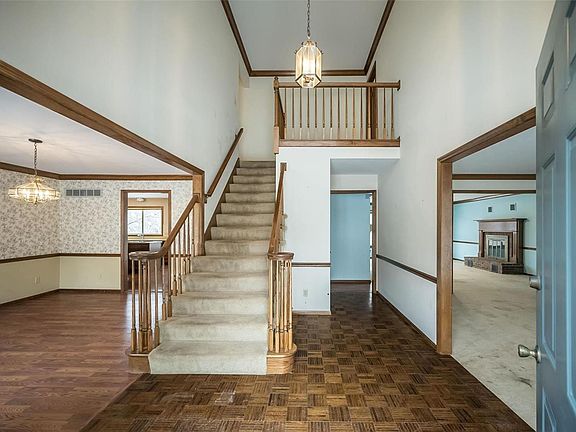 3rd image of 14500 White Birch Valley Ln