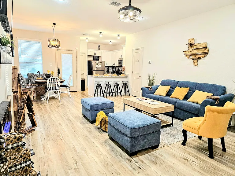 7544 Magnolia Vlg #101 — Photo 18