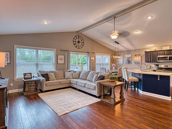 5th image of 2407 Ellington Ridge Dr