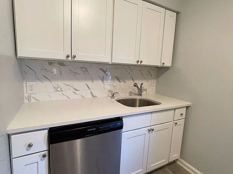 56-Village Court Apartments, LLC — Photo 23