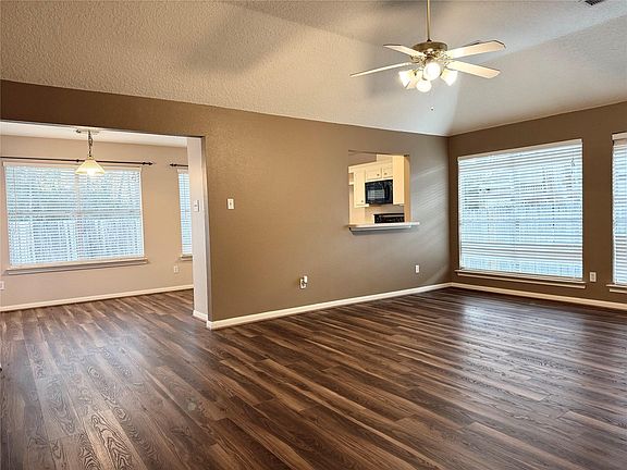 5th image of 4006 Hunnington Dr