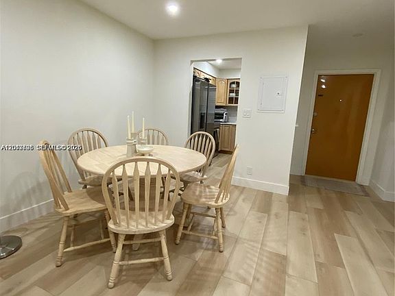 5th image of 1200 Tallwood Ave APT 302