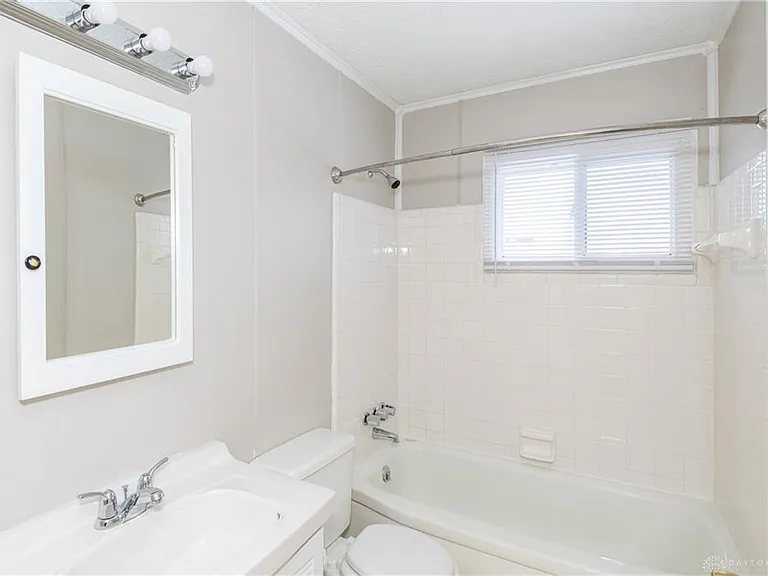 2974 Woodman Dr — Photo 15