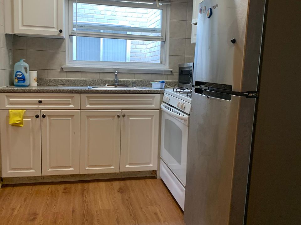 1st image of 8674 16th Ave #3F