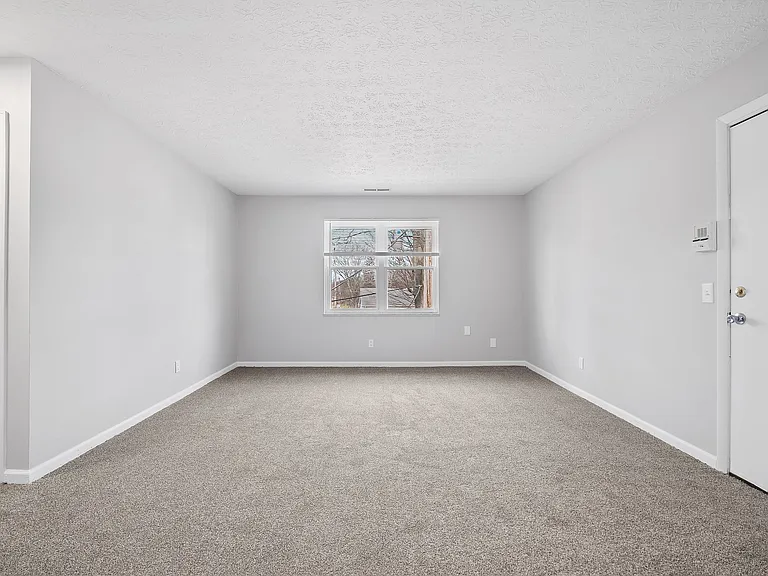Grant Street Apartments — Photo 17
