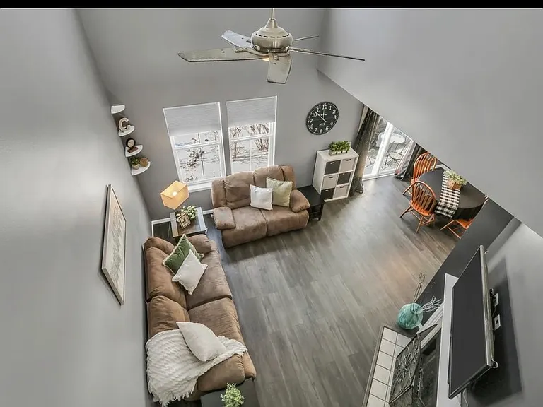 2904 Falling Waters Dr — Photo 12