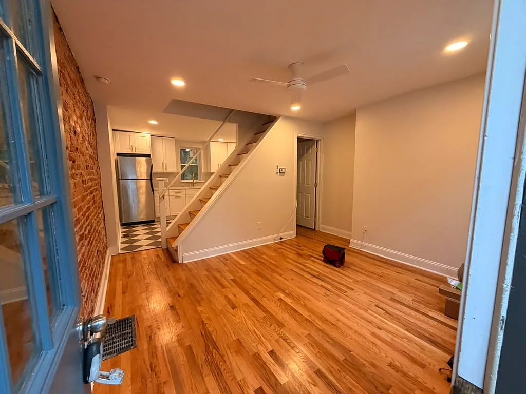 2 bed, 700 sqft, $1,700 — Photo 3