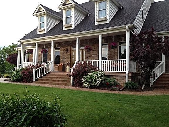 2nd image of 43W301 Badger Ct
