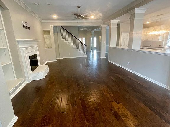 4th image of 8117 Shady Oaks Dr