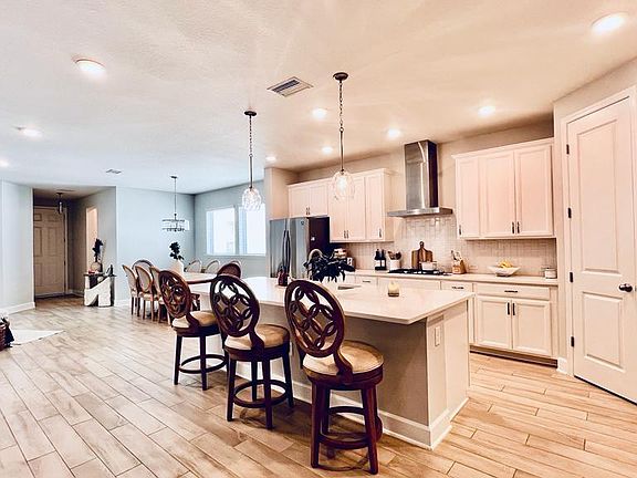 4th image of 321 Union Hill Dr