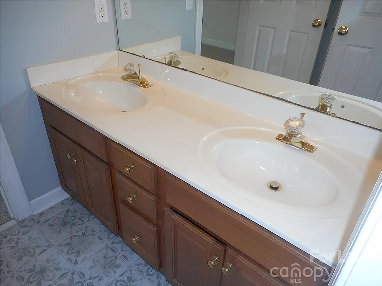 3088 Ancestry Cir — Photo 22
