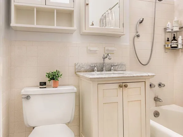 165 West 66th Street image 5 of 10