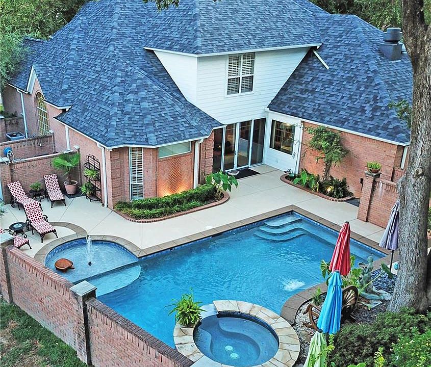 1st image of 3647 Oak Leaf Cir