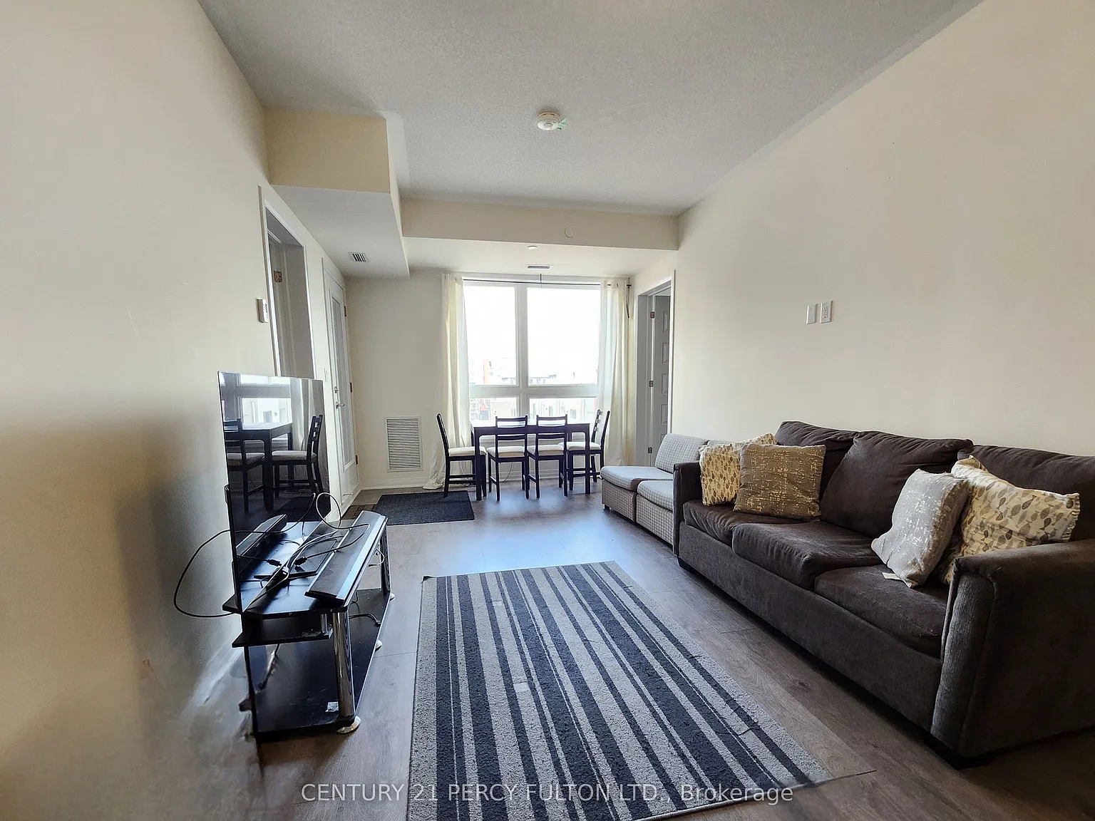 3 bed, $2,650 — Photo 4