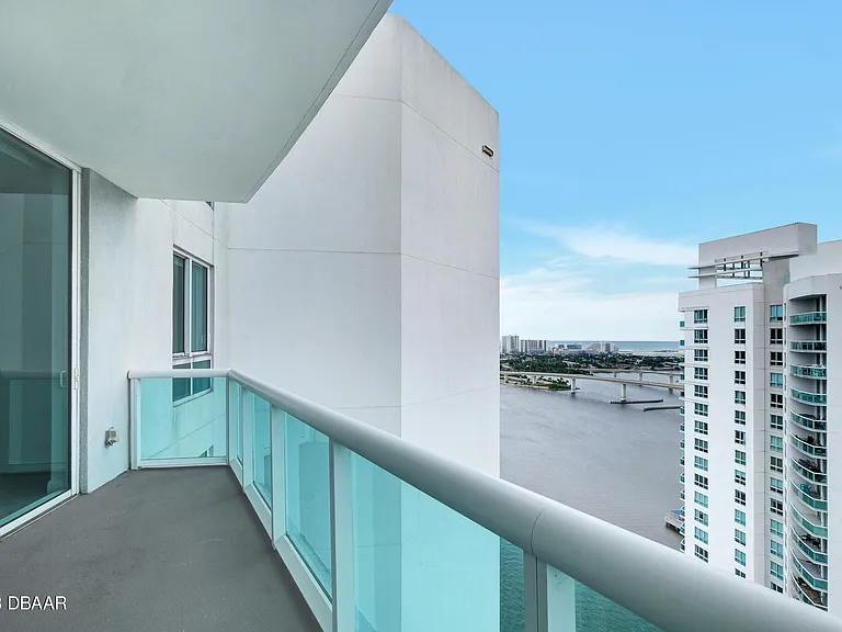 241 Riverside Dr #2509 — Photo 30