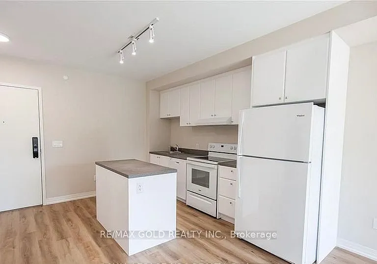 50 Herrick Ave — Photo 23