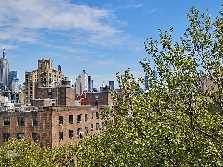 428 W 19th St #7C — Photo 3