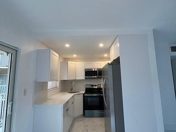 5th image of 7505 SW 82nd St APT 215